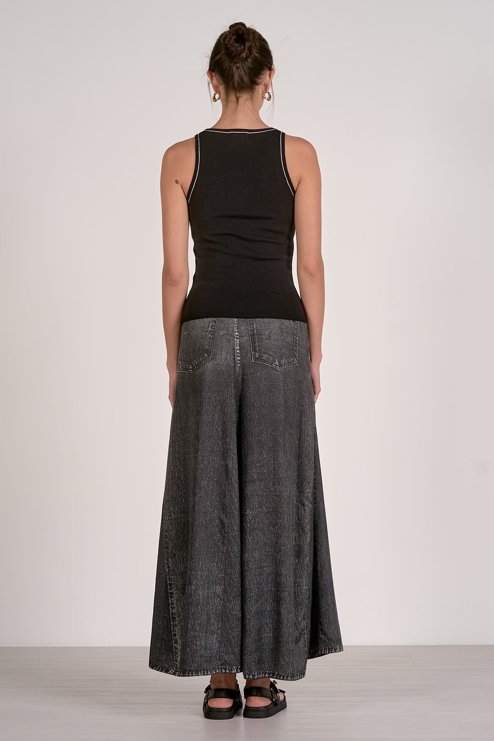 Contrast Stitch Tank